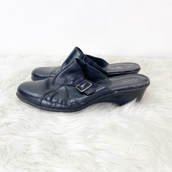 Clarks Bendables 9.5 M Womens Black Leather Slide Mule Buckle Comfort Clogs - Picture 4 of 9